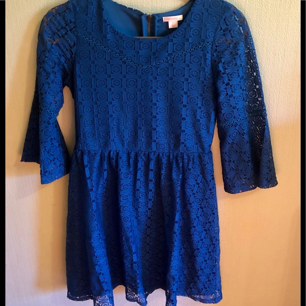 Pure blue girl’s dress, lace/crochet detailing
